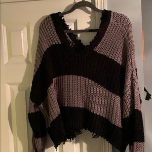 Frayed V-Neck sweater